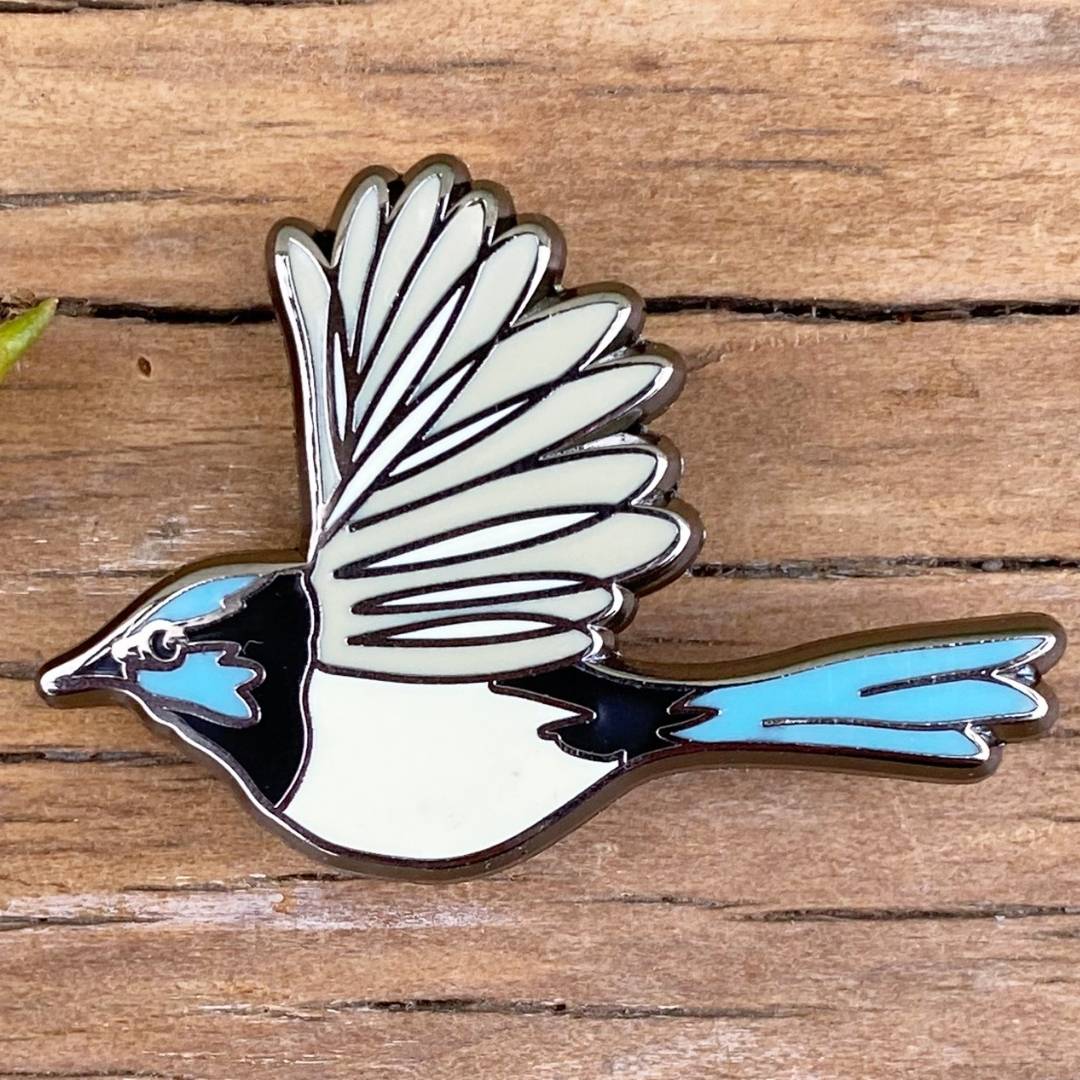 Superb Fairywren In Flight - Enamel Pin