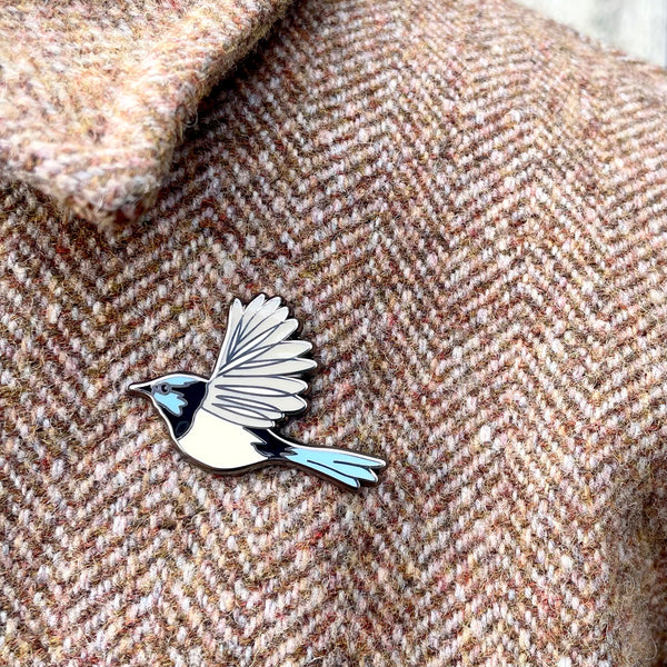 Superb Fairywren In Flight - Enamel Pin