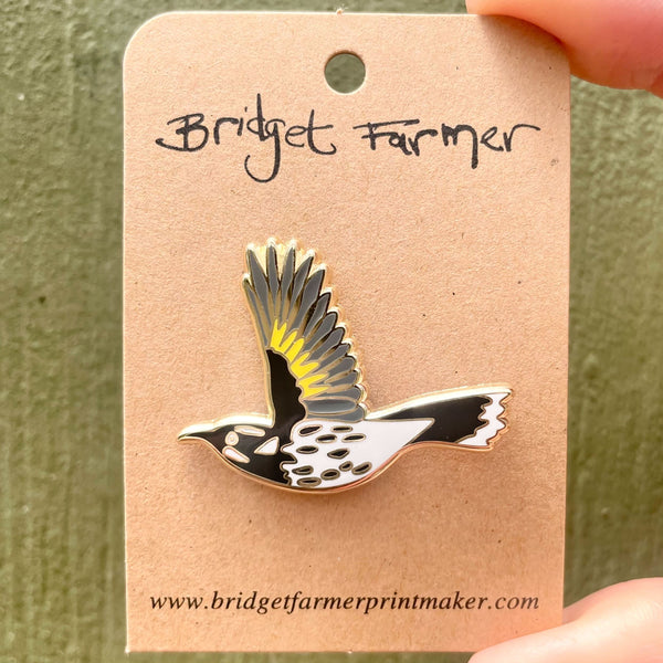 New Holland Honeyeater in Flight - Enamel Pin