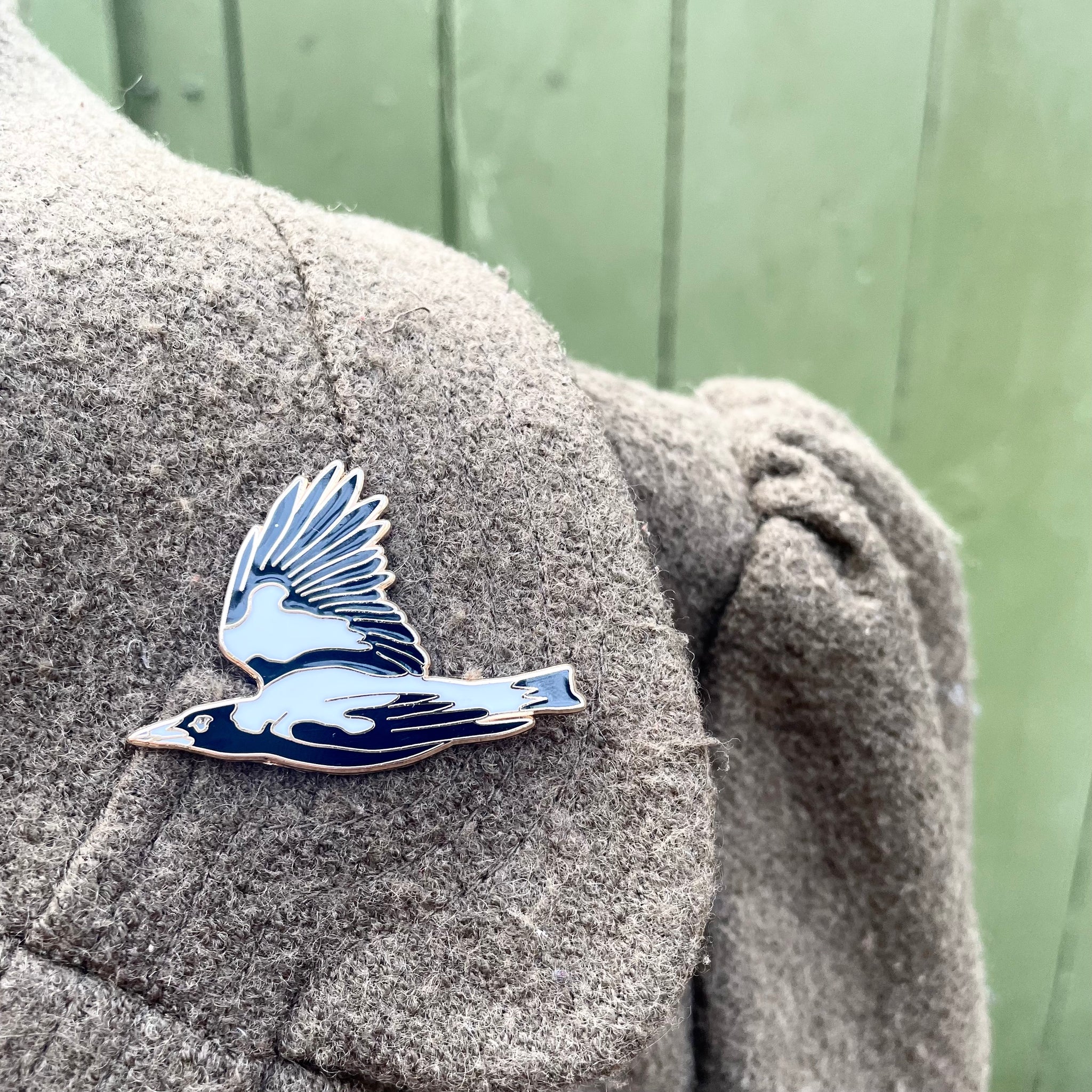 Australian Magpie In Flight - Enamel Pin