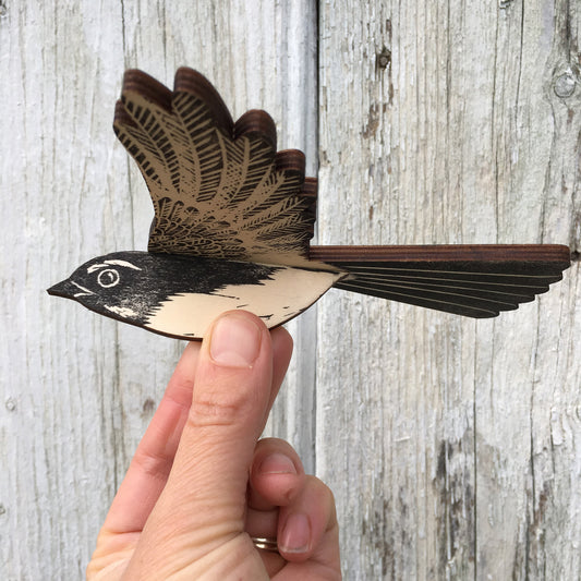 Mobile - Willie Wagtail